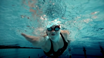 Under water shot of a Tokyo 2020 Paralympic Games swimmer