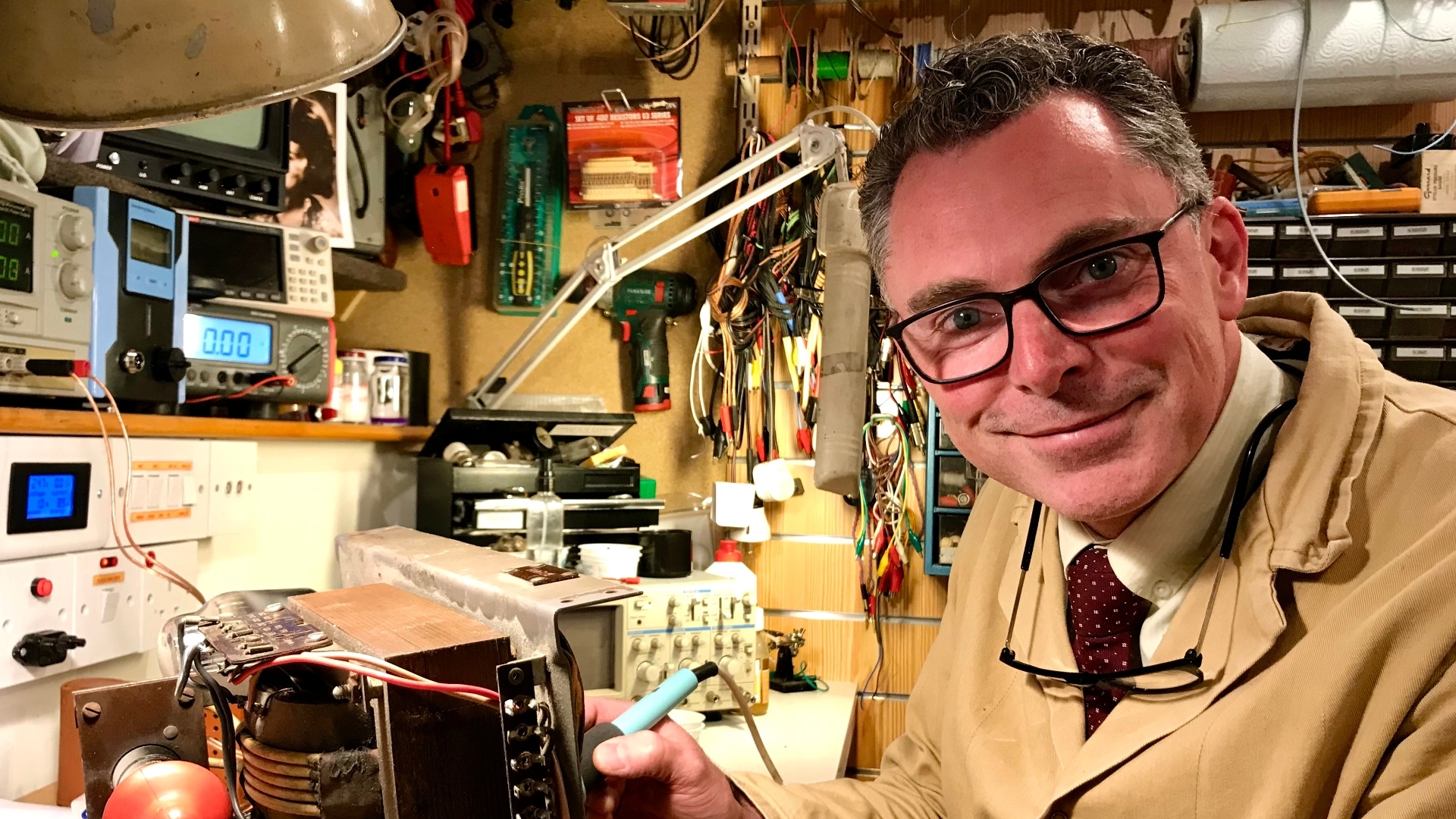 Retro Electro Workshop - UKTV